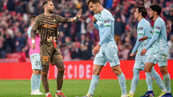 ‘Regalar’ el primer tiempo le sale caro al Betis en San Mamés
