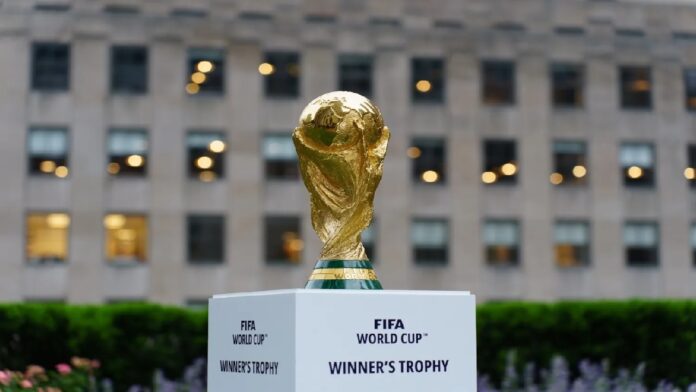 رابطة المشجعون الأوروبيون تتقدم بشكوى ضد الفيفا بسبب أسعار تذاكر المونديال