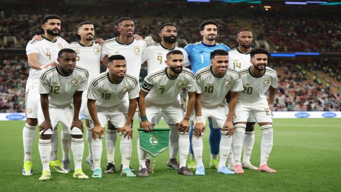 “الخليفة” يطالب المنتخب بالاعتذار عن كأس العالم