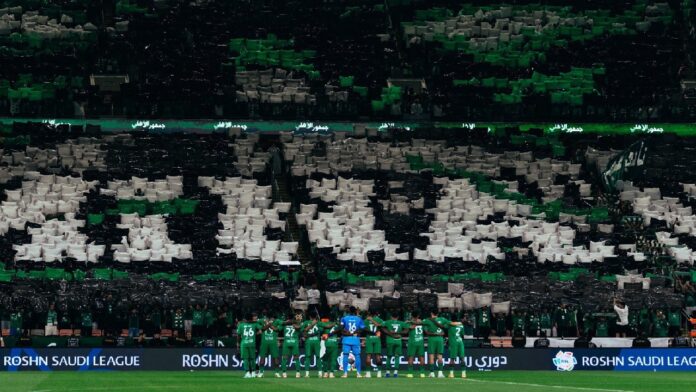 تغريم الأهلي 30 ألف ريال بعد مخالفة جماهيرية أمام الهلال