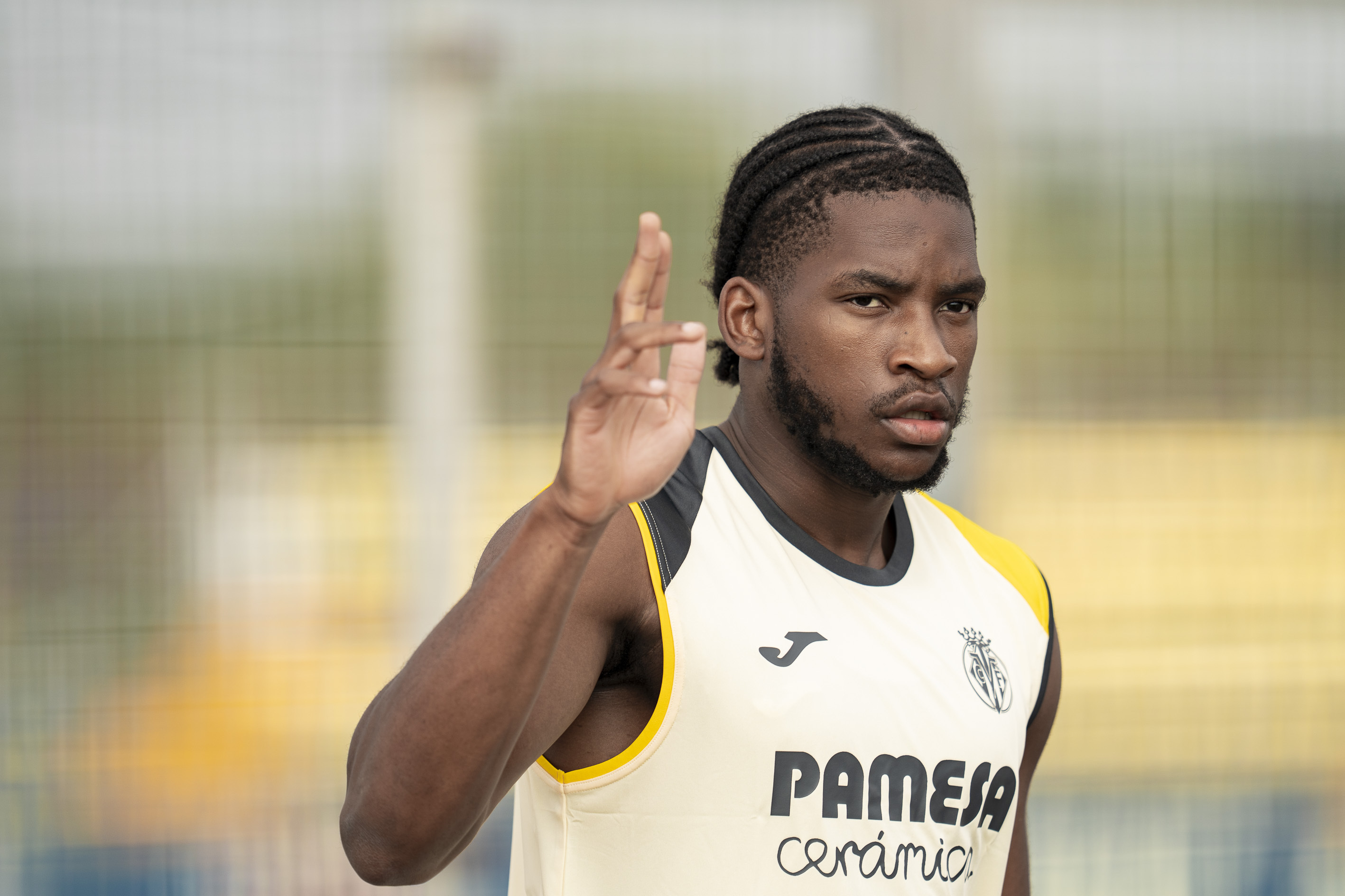 ويلي كامبوالا في تدريب مع فياريال