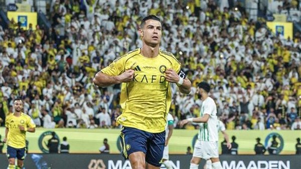 رونالدو يتوج بجائزة الأفضل بمواجهة النصر والنجمة