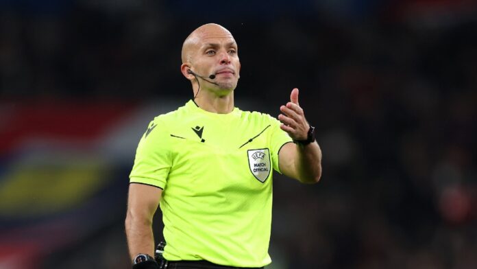 صافرة برتغالية تقود مواجهة الهلال والتعاون