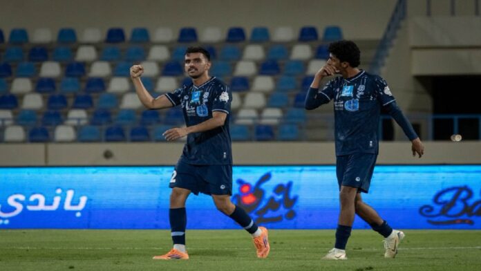 الأخدود يهزم الفتح بهدف نظيف