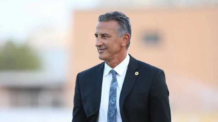 التعاون يتفق مع شاموسكا على الرحيل