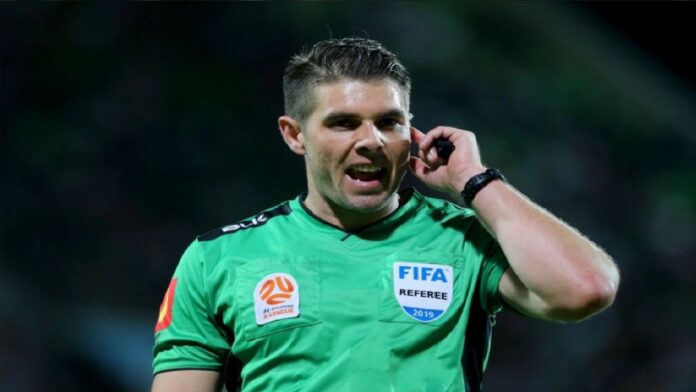 صافرة أسترالية تضبط مباراة الهلال أمام السد