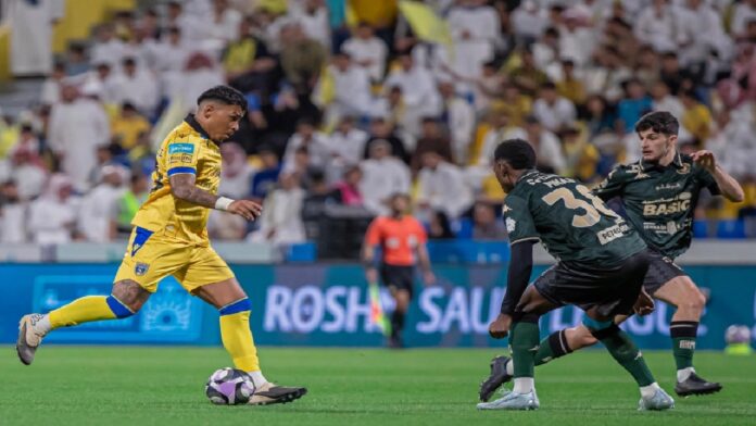 تغريم الخلود 10 آلاف ريال بسبب الإنذارات أمام التعاون