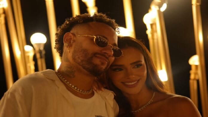 نيمار يهنئ برونا بعيد ميلادها: تذكري دائمًا أنك أم خارقة ومميزة