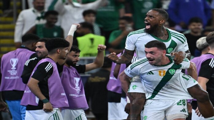 ريمونتادا الأهلي تقوده إلى نهائي النخبة على حساب فيسيل كوبي