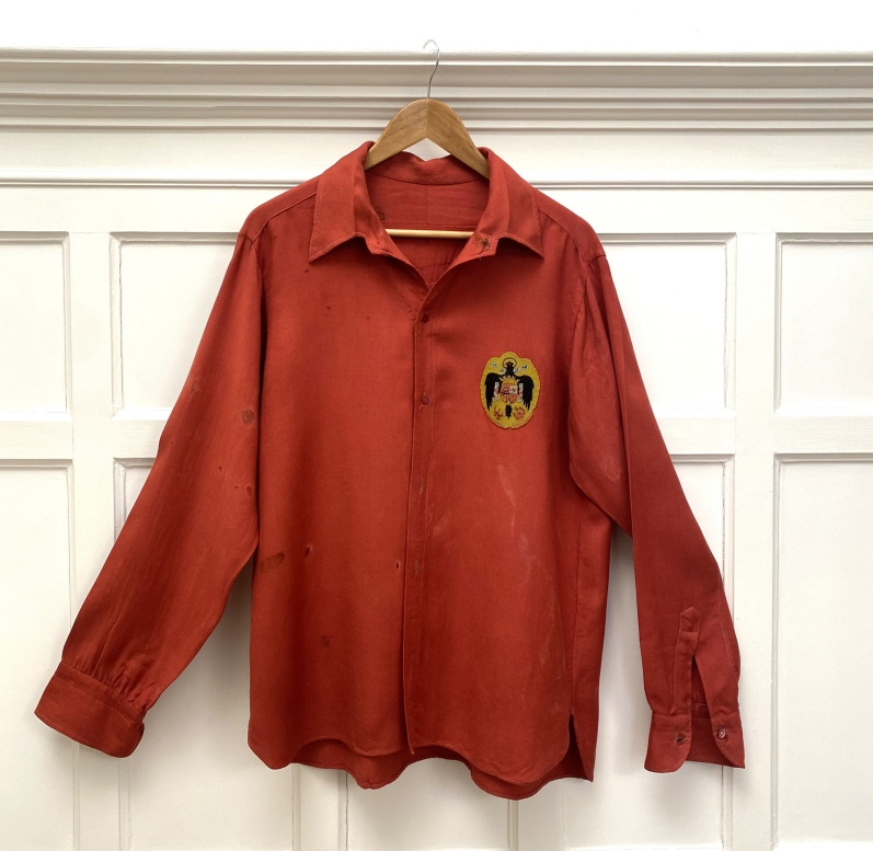 قميص زارا مع المنتخب الإسباني