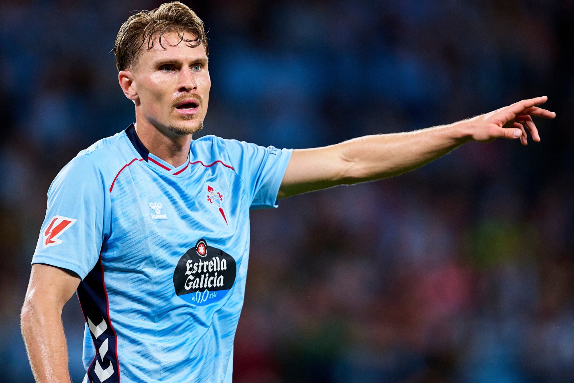 المدافع السويدي لا يزال مصاباً