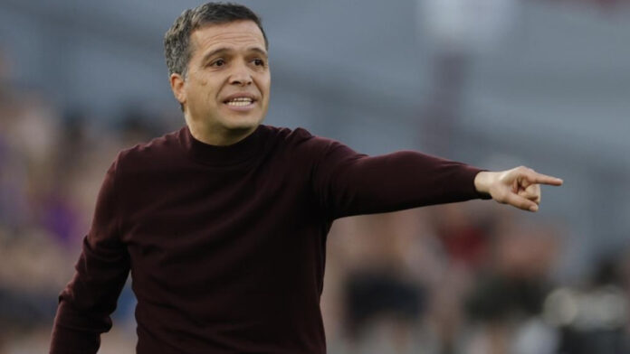 Luis Castro: ” Sabemos la calidad del Villarreal, pero saldremos a ganar”