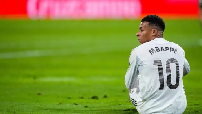 تدهور العلاقة ينهي موسم مبابي مع ريال مدريد
