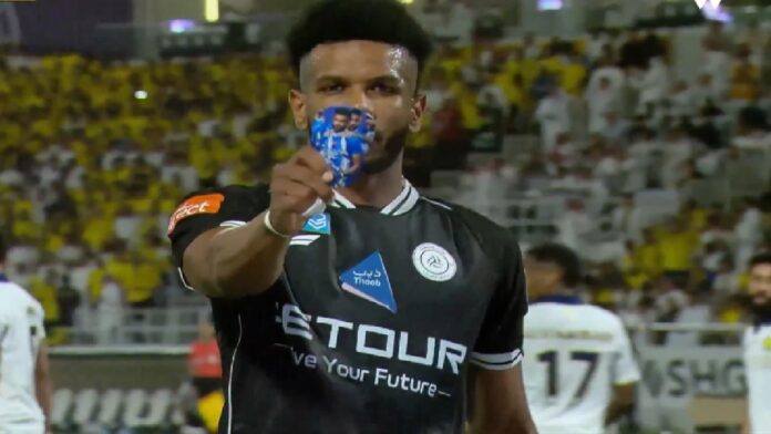 البليهي يعتذر لجماهير الشباب بعد احتفاله المثير امام النصر