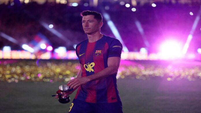 ليفاندوفسكي يرحل رسميا عن برشلونة