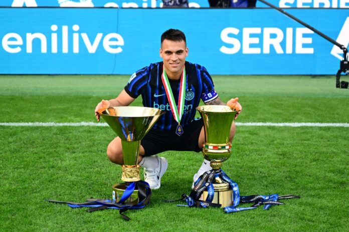 Barcelona number nine target slams door on move – “If they don’t kick me out, I’ll stay here”