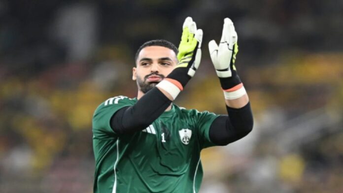 دونيس يستدعي حارس الأهلي عبد الرحمن الصانبي