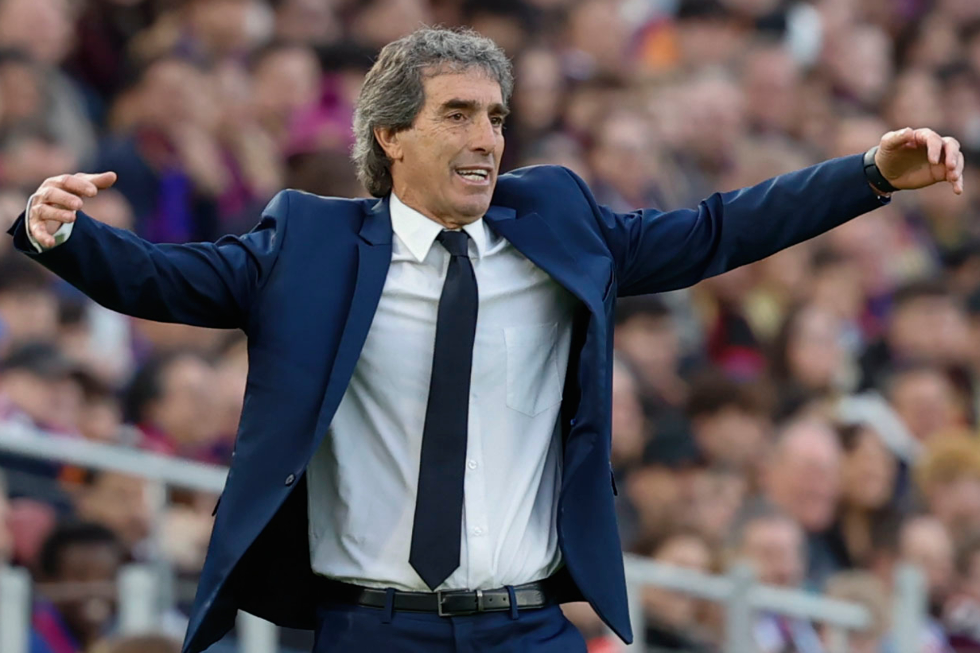 ألمادا في مباراة بالدوري