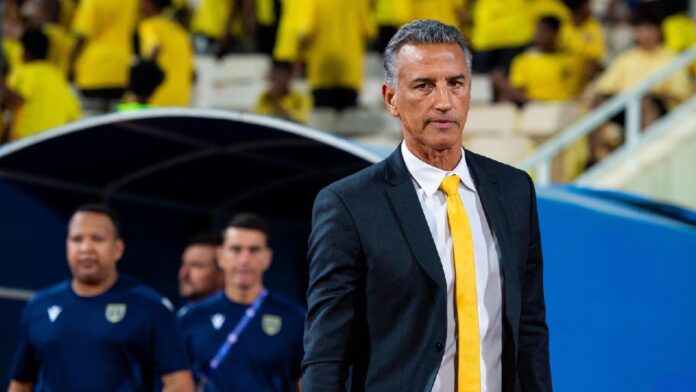 شاموسكا يقترب من تدريب أحد أندية الدوري الإماراتي