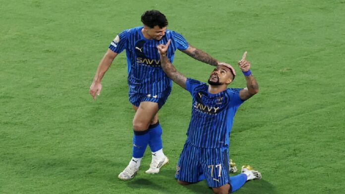الهلال يدرس رحيل مالكوم وليوناردو