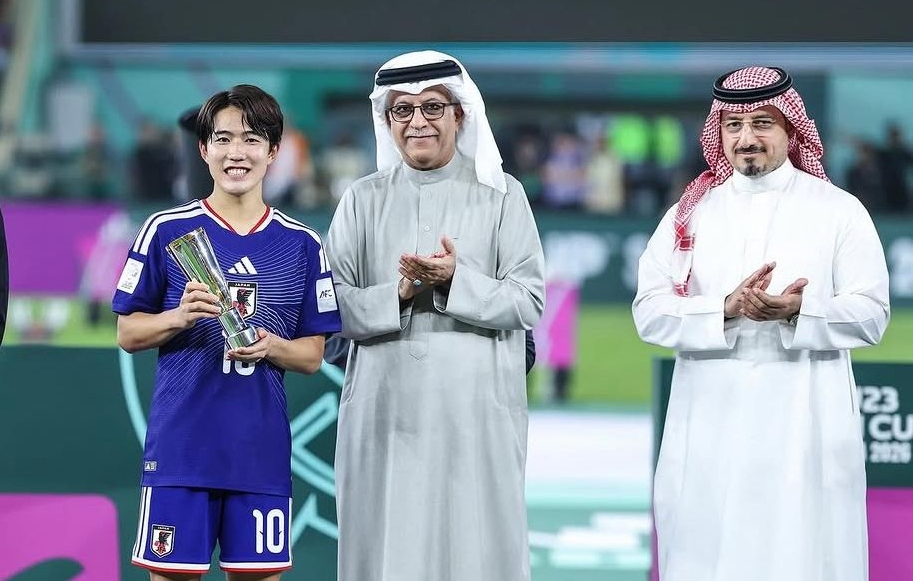ساتو في الفئات السنية مع منتخب اليابان