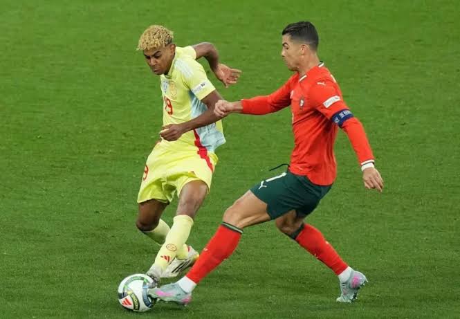 احتفال منتخب البرتغال بلقب دوري الأمم الأوروبية