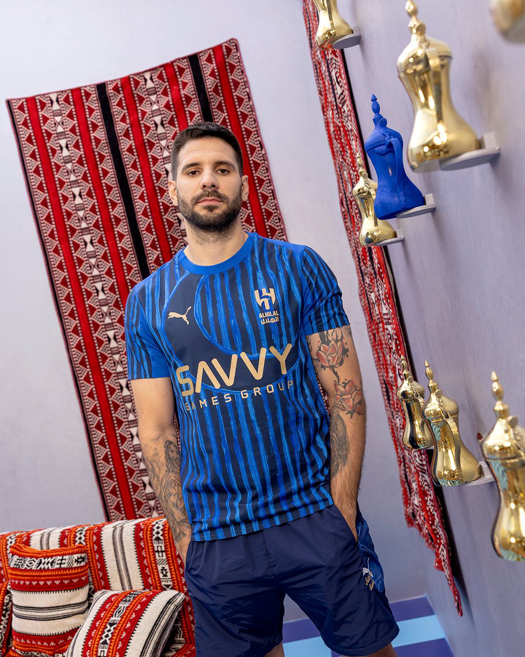 طقم الهلال الجديد