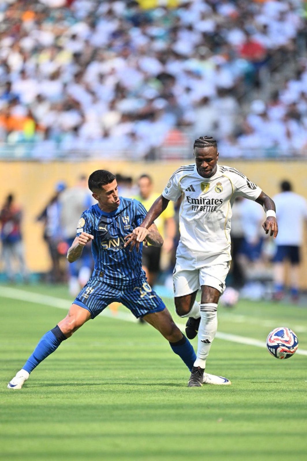 كانسيلو خلال مباراة الهلال وريال مدريد