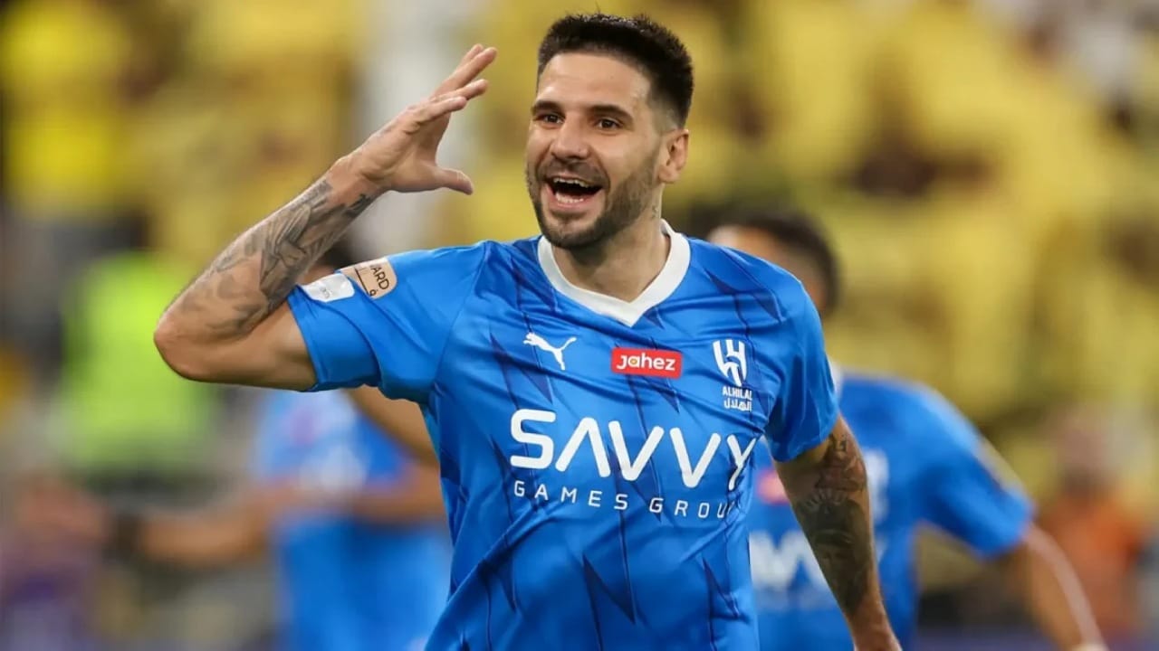 ألكسندر ميتروفيتش مع الهلال