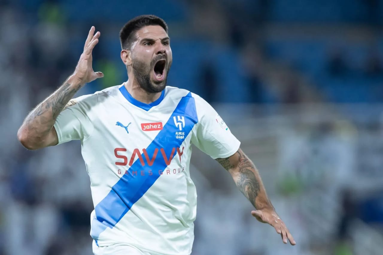 ميتروفيتش مع الهلال
