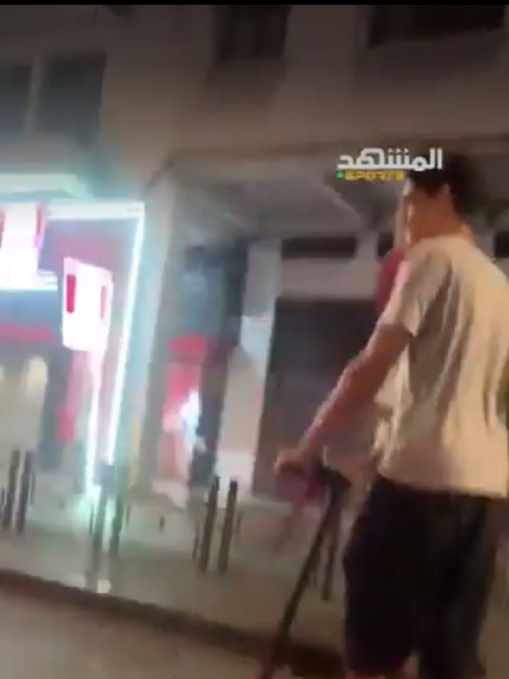 ياسين بونو على السكوتر في المغرب