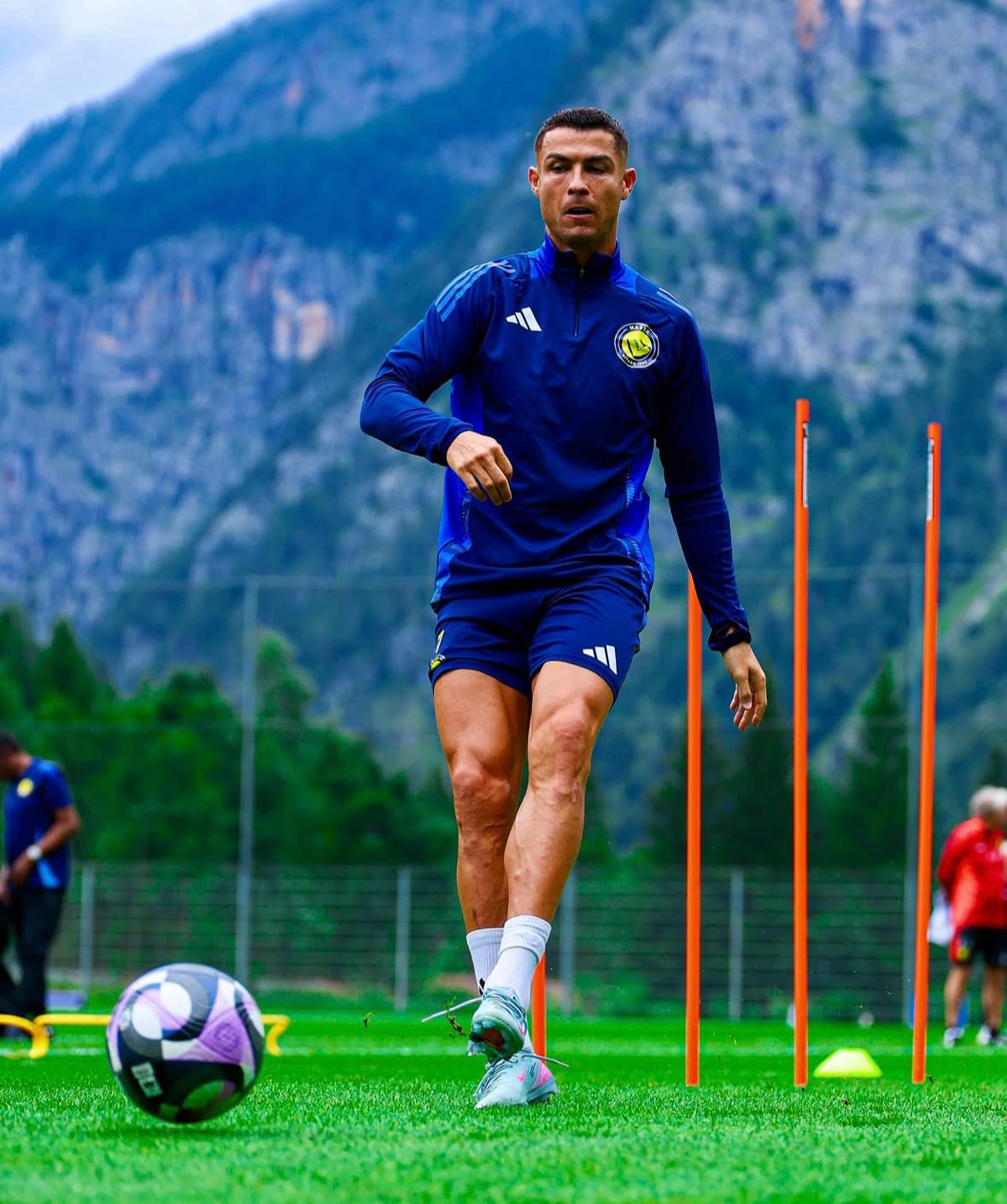 كريستيانو رونالدو خلال تدريبات النصر في النمسا