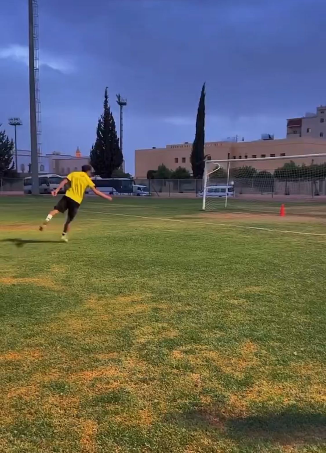 نجل ياسر القحطاني يتألق في التدريبات