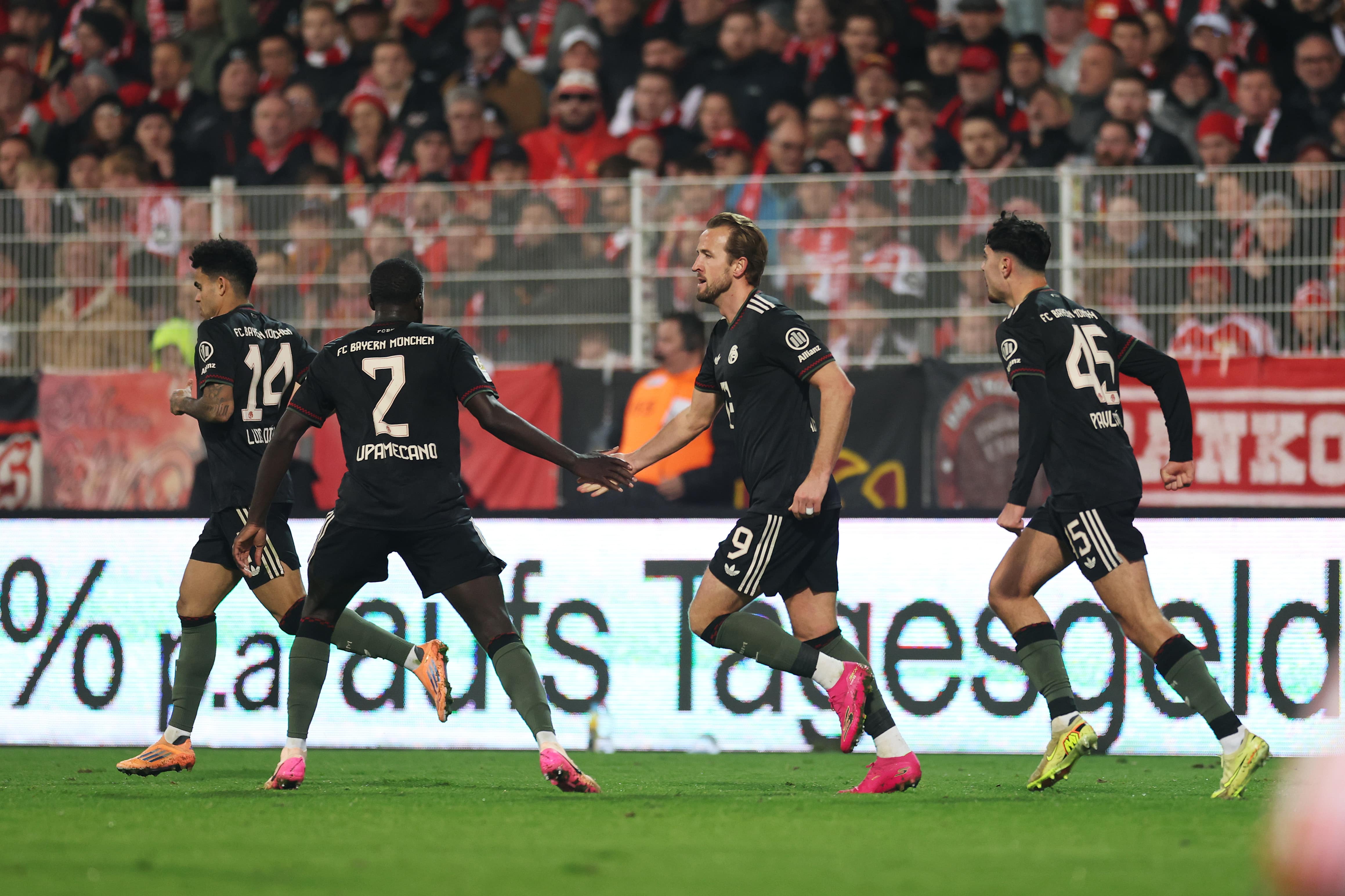 كين على رادار برشلونة