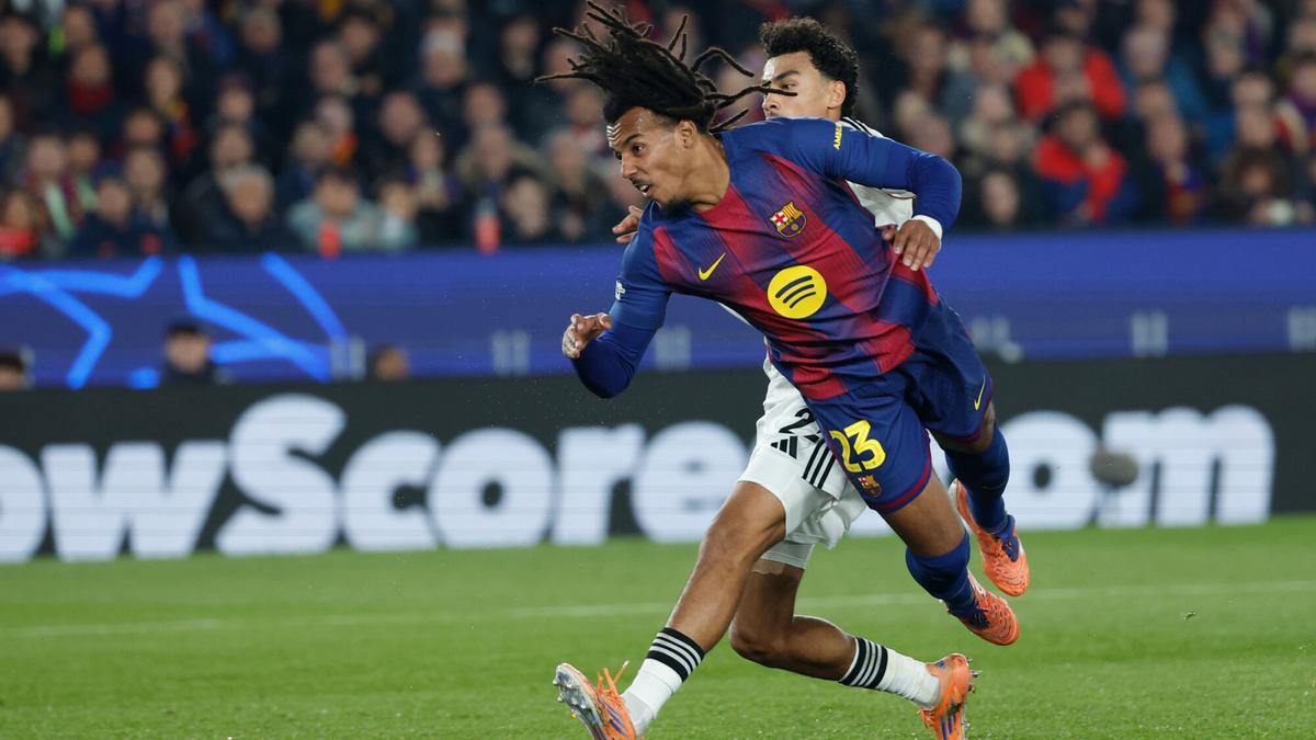 كوندي يعادل النتيجة لبرشلونة ضد أينتراخت