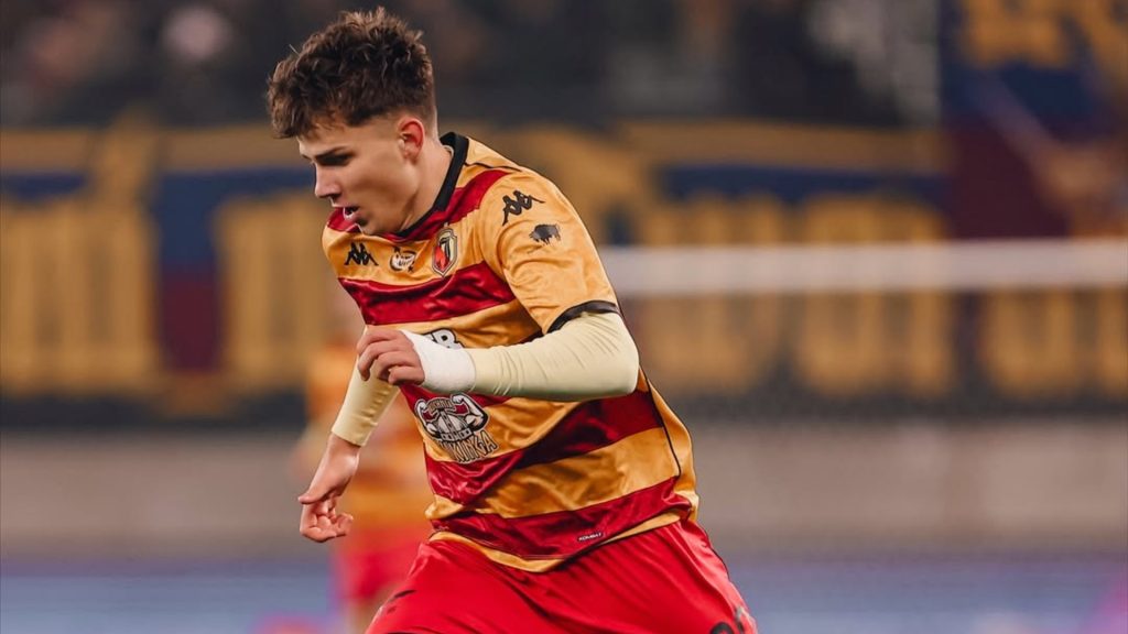 برشلونة مهتم بأوسكار بيتوشيفسكي.