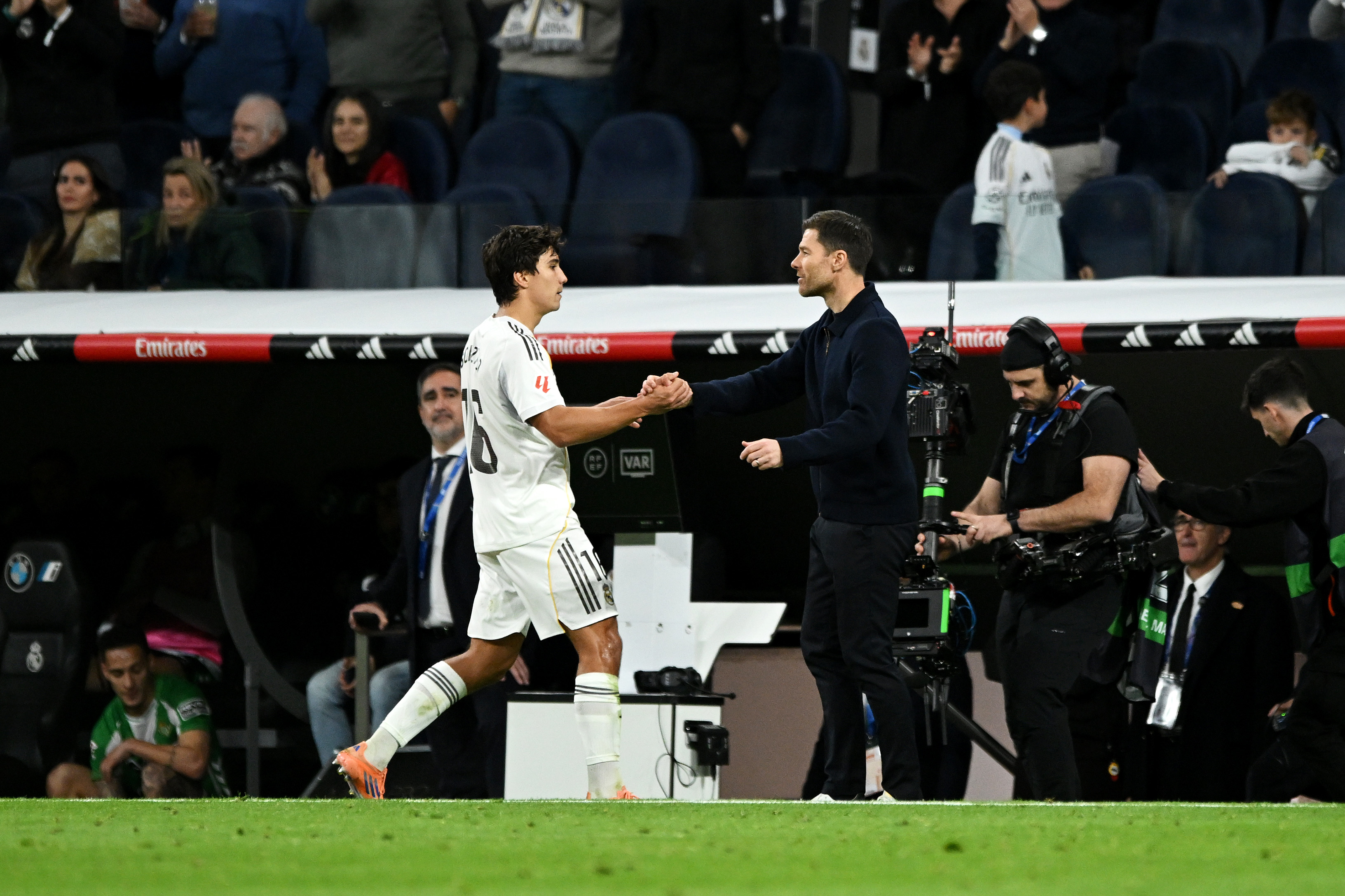 ألونسو تحت الضغط في ريال مدريد