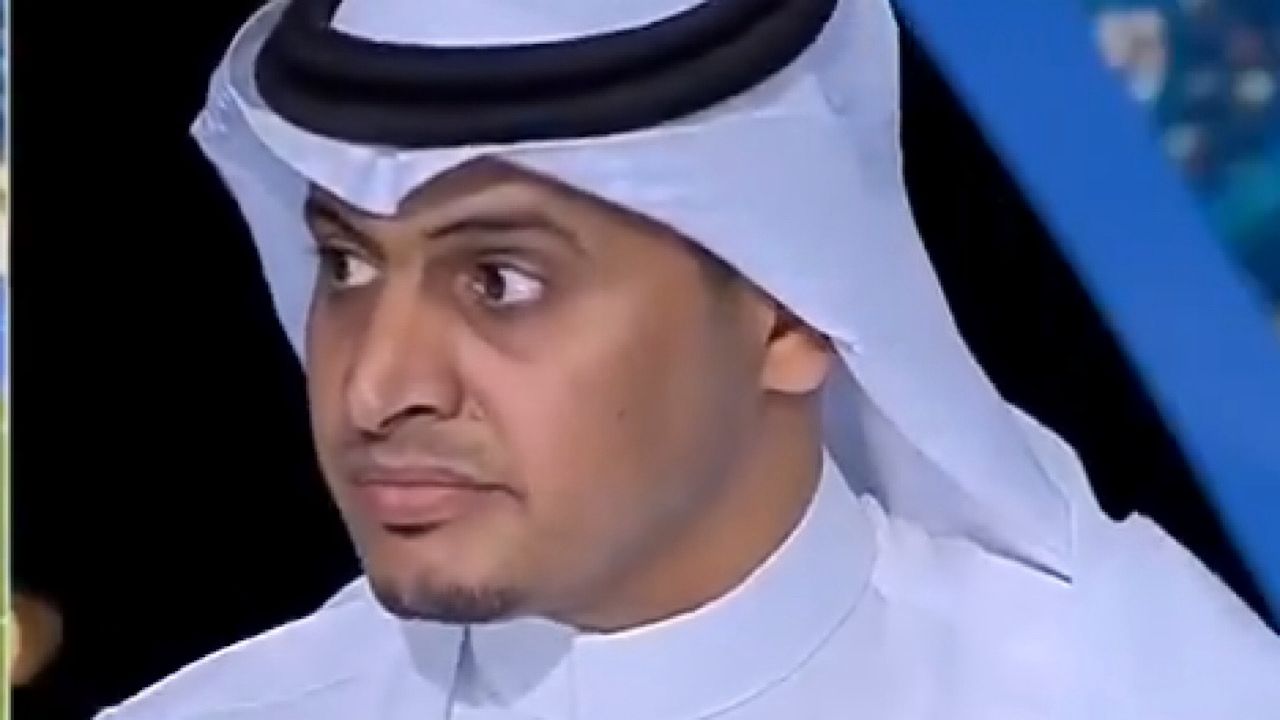 لقطة من مباراة الشباب وضمك