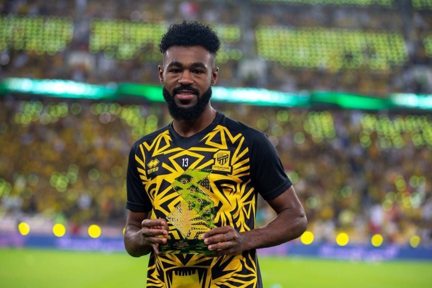 مهند الشنقيطي مع الاتحاد