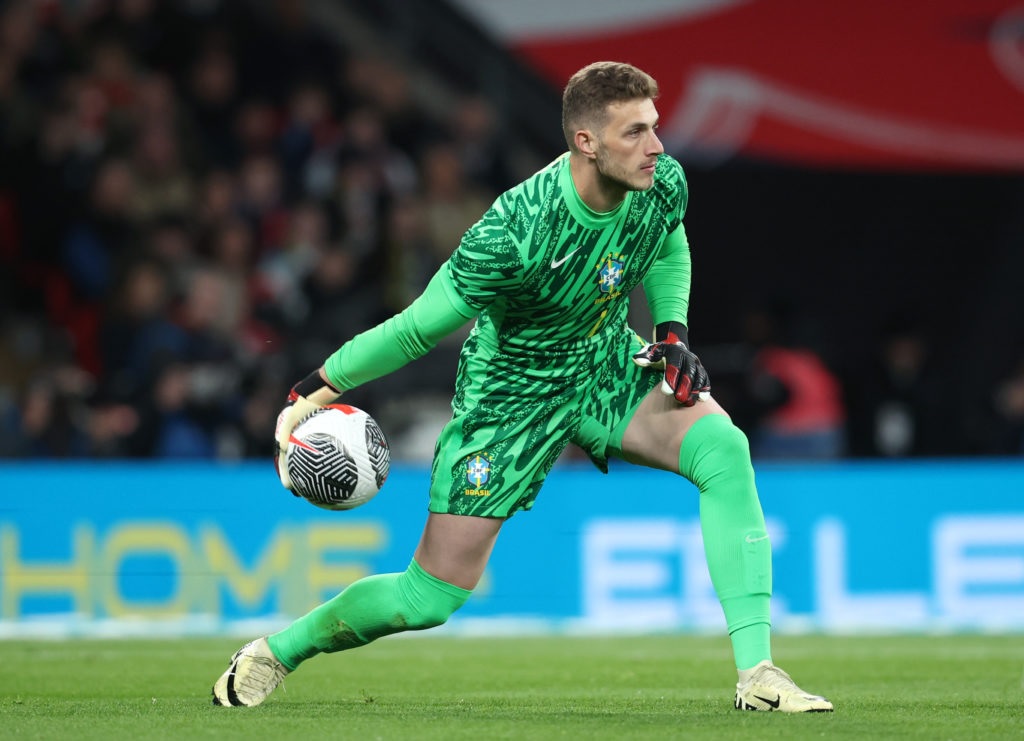 بينتو حارس مرمى النصر والمنتخب البرازيلي