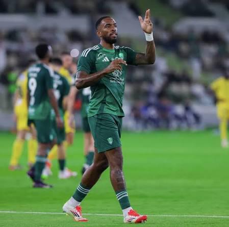 إيفان توني خلال المباراة