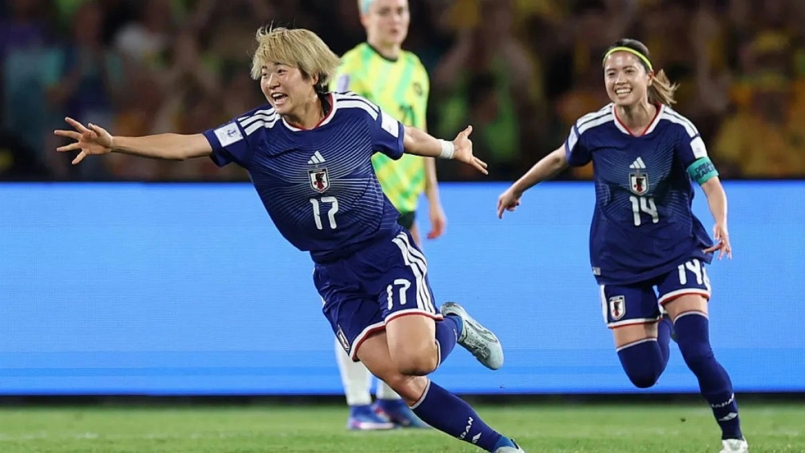منتخب اليابان للسيدات يحتفل بلقب كأس آسيا