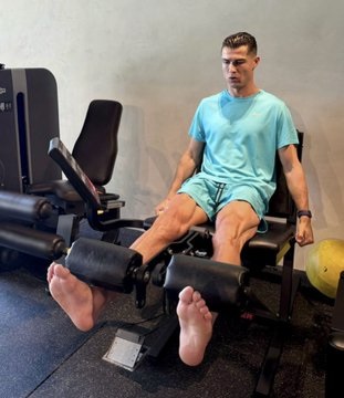 رونالدو خلال جلسة علاجية