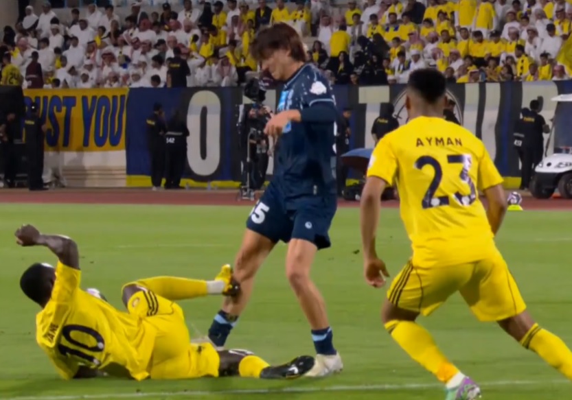 لقطة من مباراة الأخدود والنصر