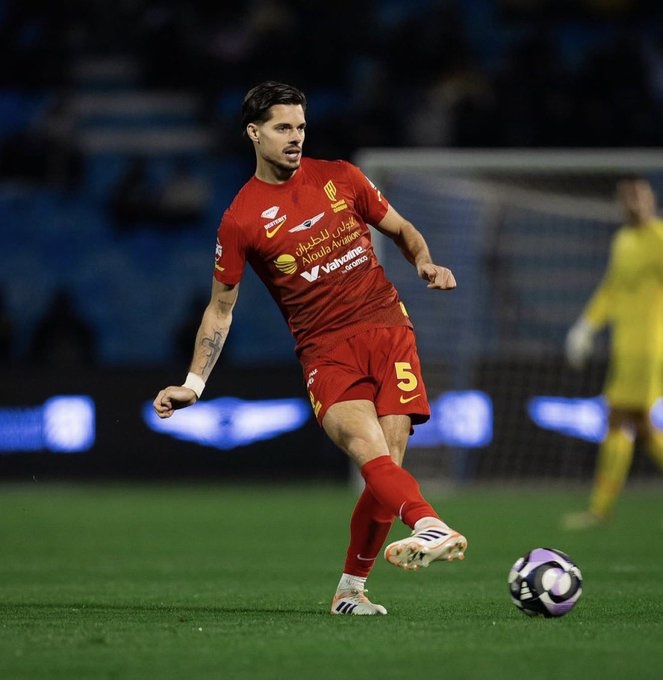 جوليان فايغل لاعب القادسية