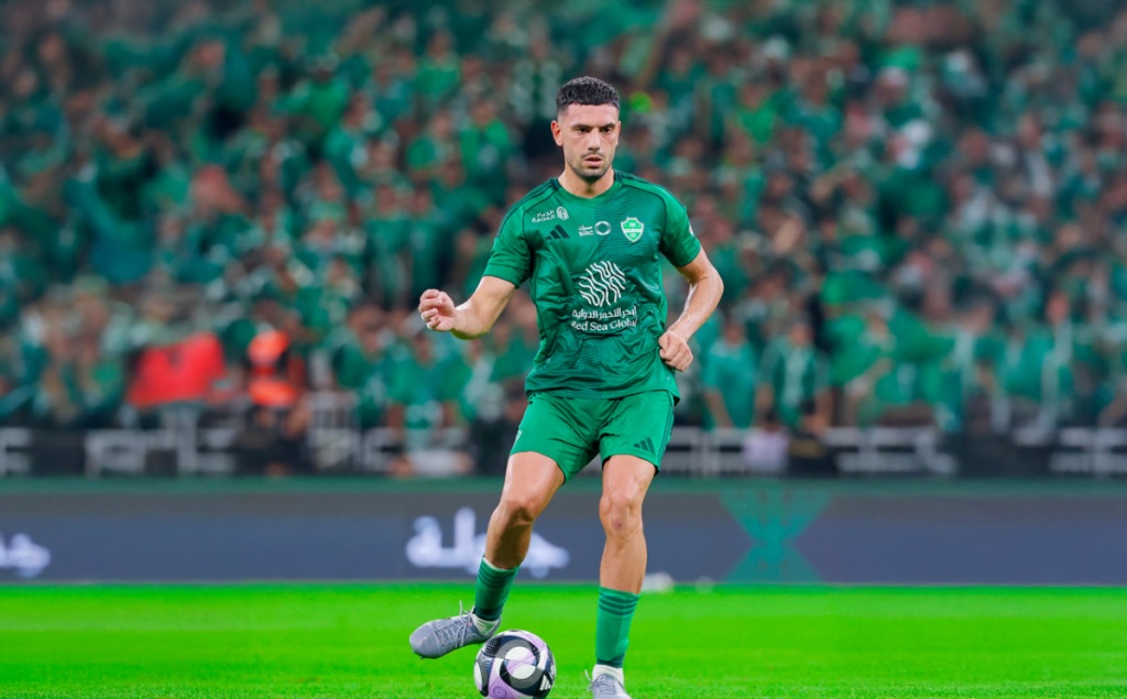 ميريح ديميرال لاعب الأهلي