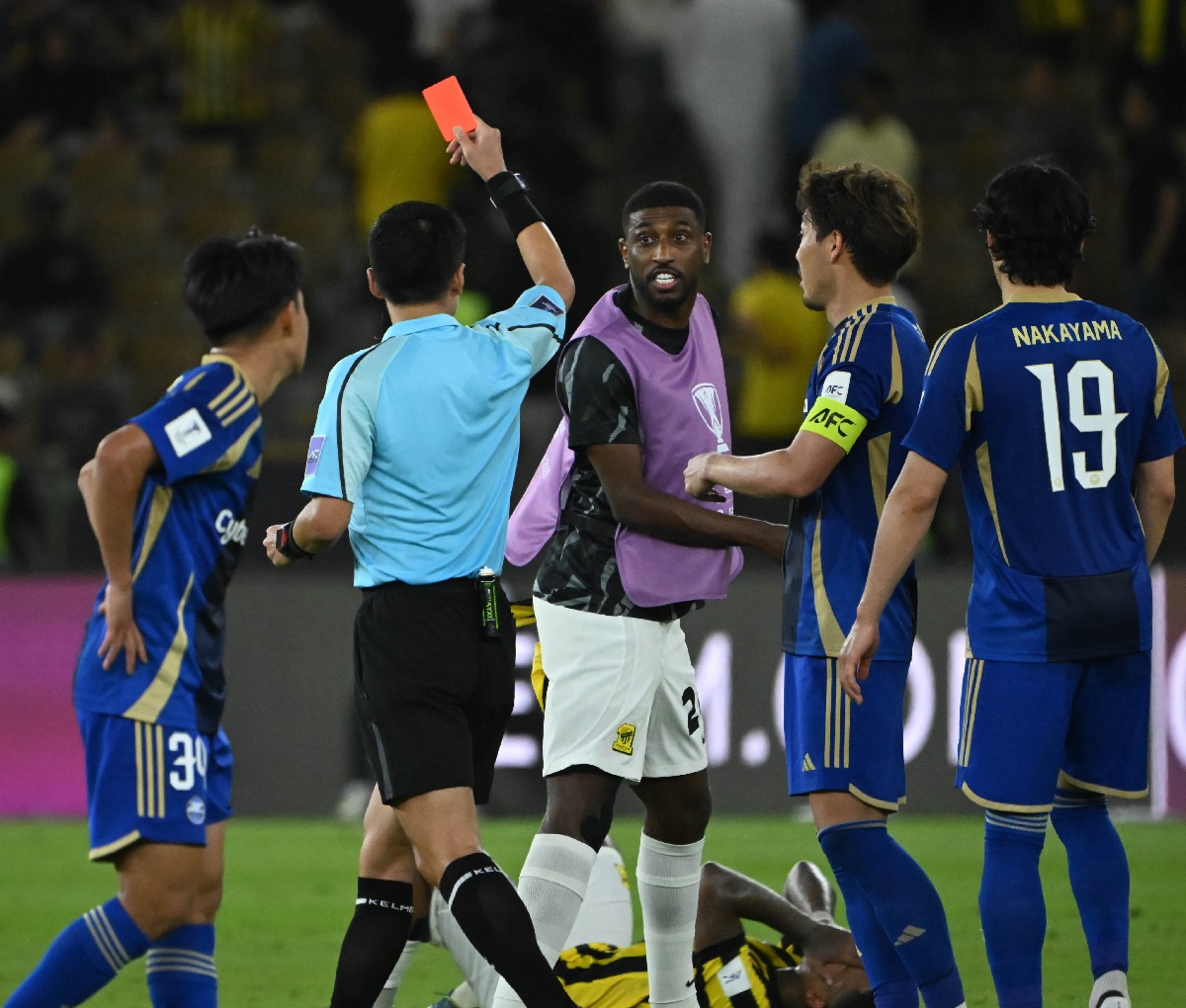 لاعب الاتحاد أحمد شراحيلي خلال المباراة