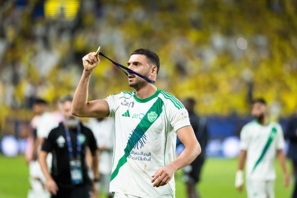 ميريح ديميرال في تدريبات الأهلي