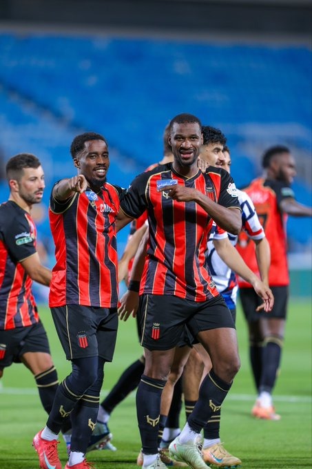 مباراة نادي الرياض والفتح