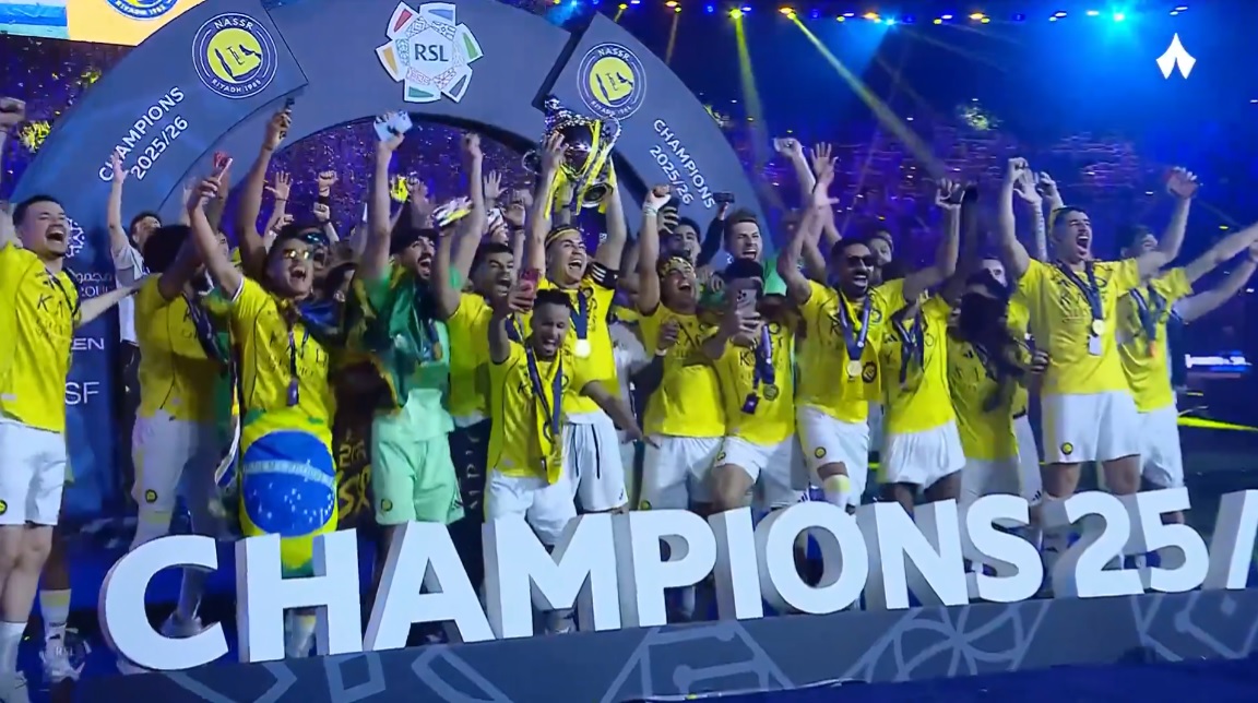 احتفالات جماهير النصر